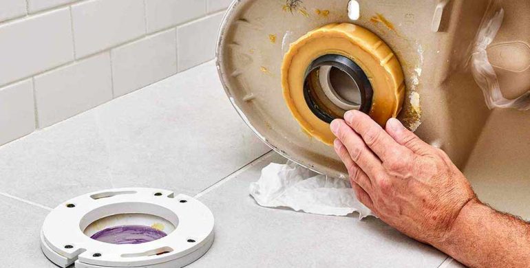 What Causes Toilet Flange Leak?